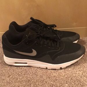 WMNS Air Max 1 Ultra Moire